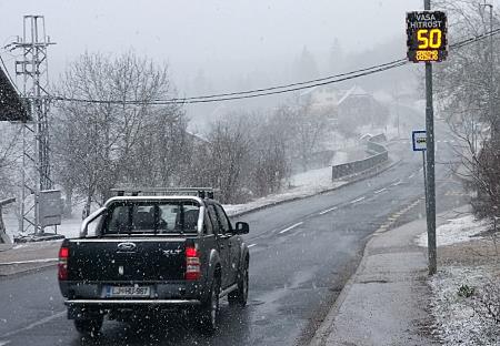 PRIKAZOVALNIK HITROSTI BLOČICE 02 FOTO BOŠTJAN OTONIČAR